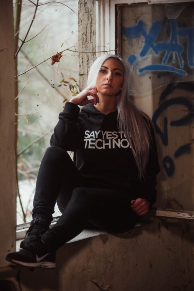 Say Yes to Techno - Hoodie