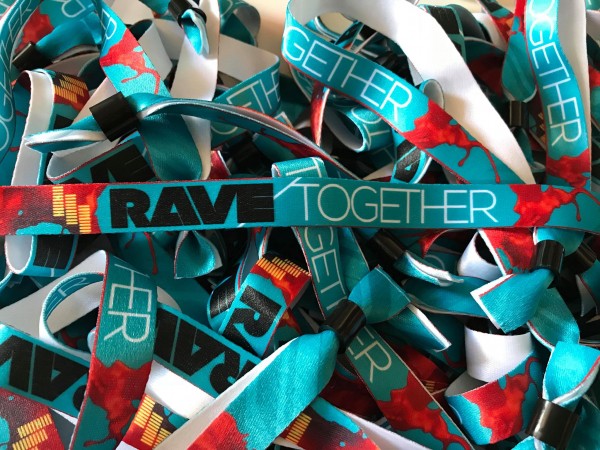 Rave Together Stoffband