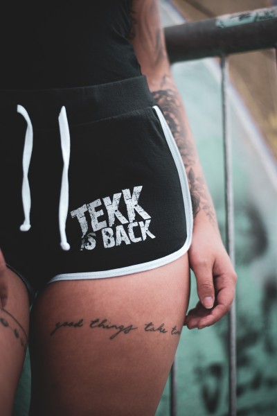 Tekk is Back - Hotpants